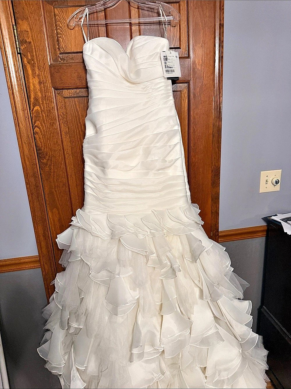 Maggie Sottero Divina (V7153BR) ) Wedding Gown White Size 8